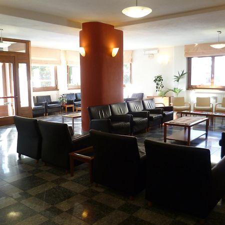 Hotel Derby Aprica Bagian luar foto