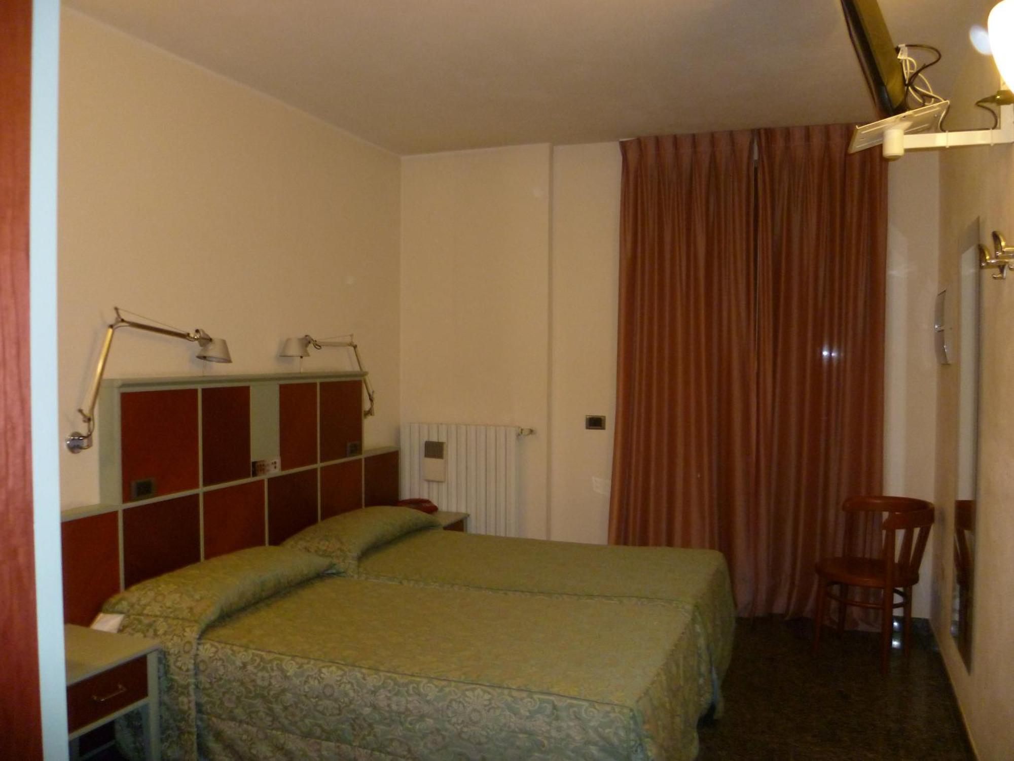 Hotel Derby Aprica Bagian luar foto