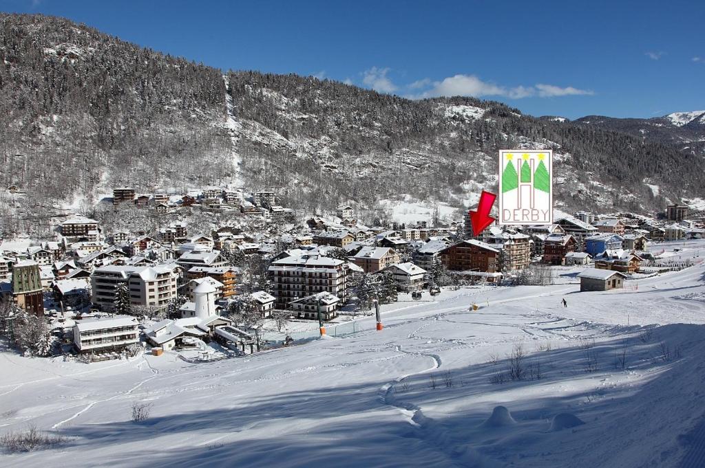 Hotel Derby Aprica Bagian luar foto