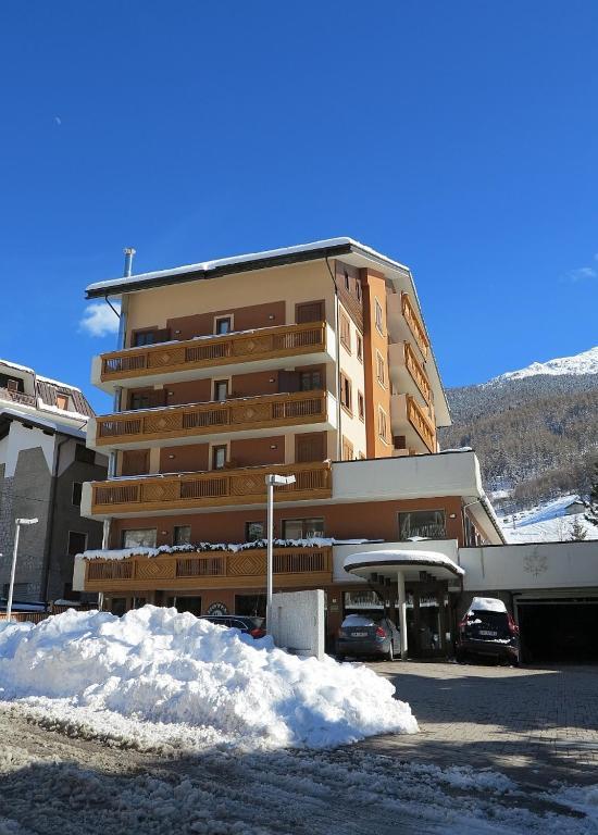 Hotel Derby Aprica Bagian luar foto