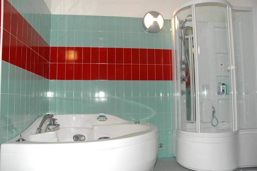 Hotel Derby Aprica Bagian luar foto